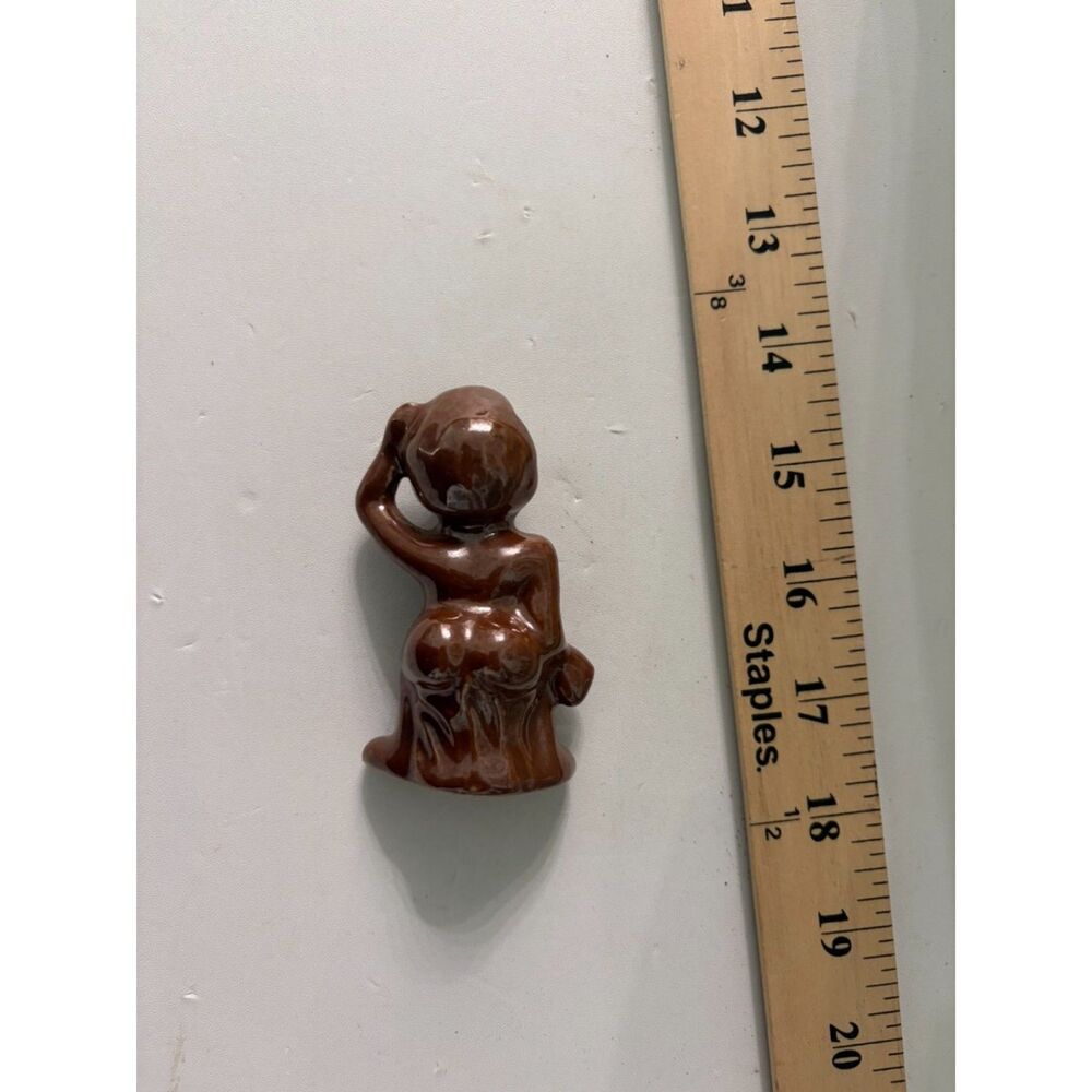 Vtg. Japanese "Hear no evil Monkey ceramic figurine brown with green leaf - Picture 5 of 6